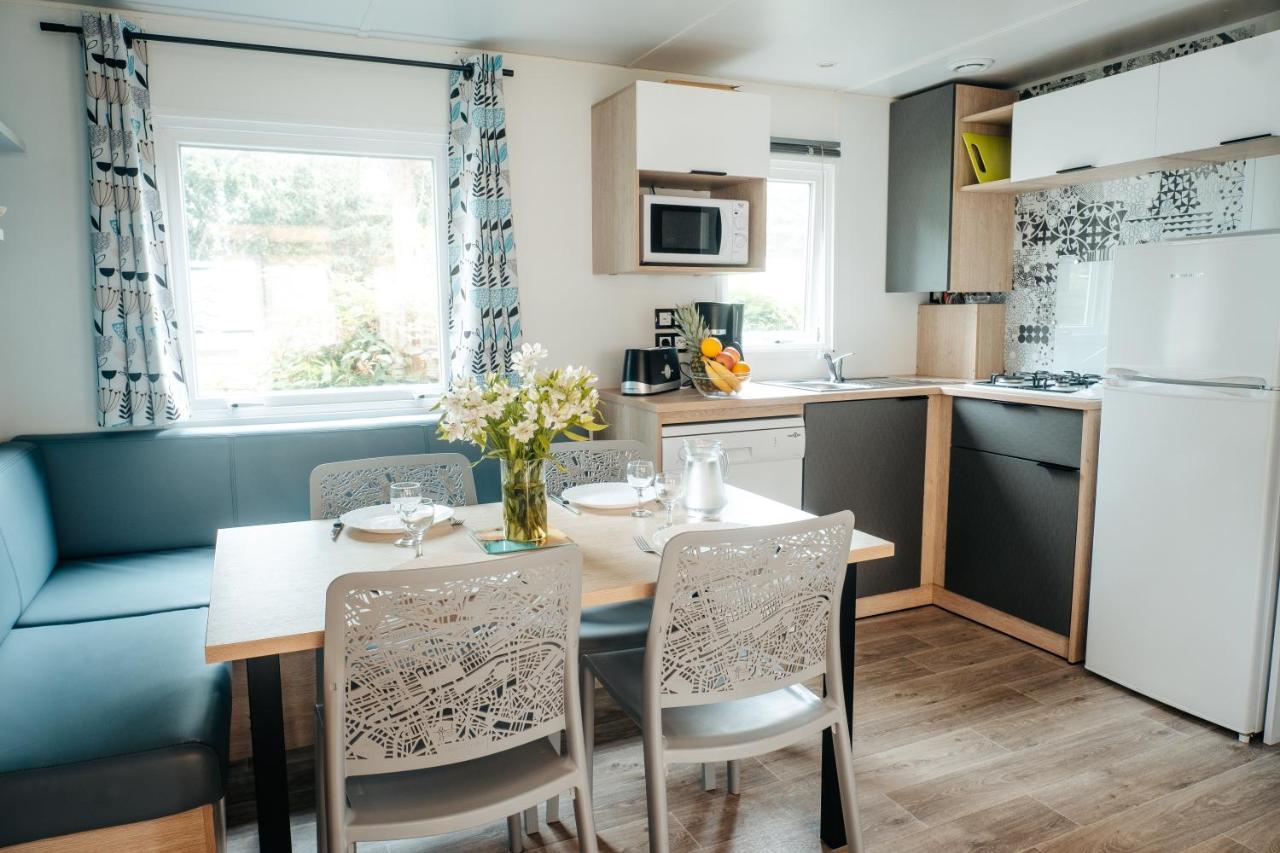 Mobil Homes Xxl2 4 Chambres - Camping Le Ranch Des Volcans Châtel-Guyon 外观 照片