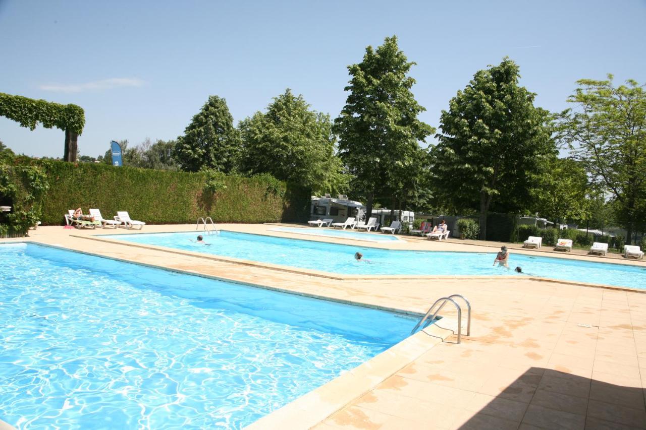 Mobil Homes Xxl2 4 Chambres - Camping Le Ranch Des Volcans Châtel-Guyon 外观 照片